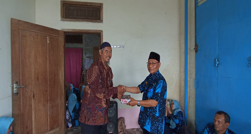 Selamat Purna Tugas! Bapak Mudofir, S.Pd, Guru Bahasa Indonesia